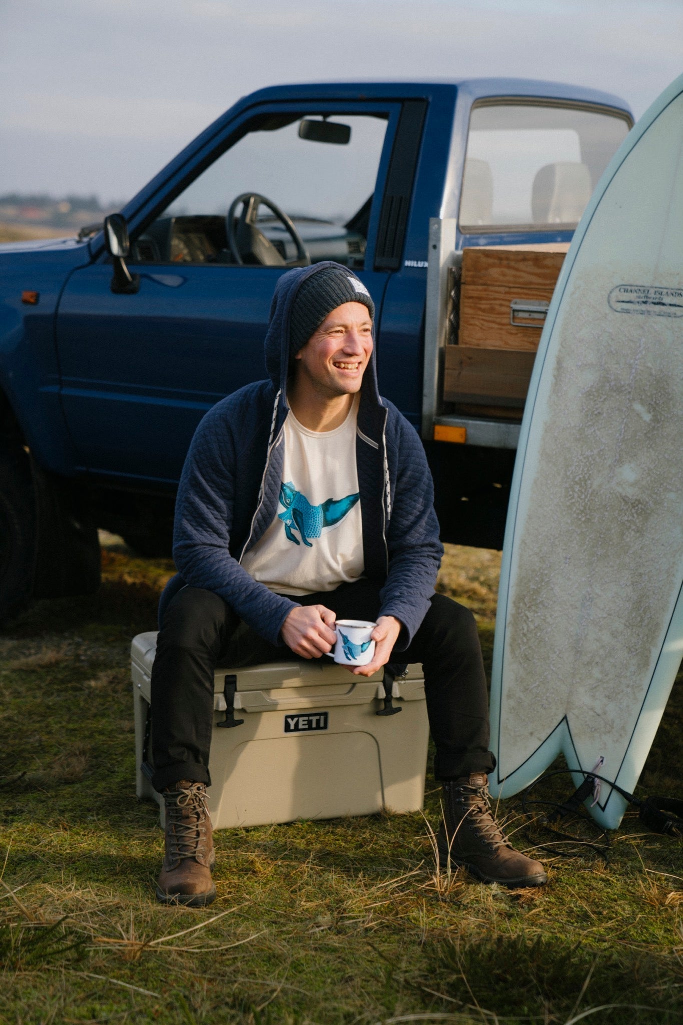 T-shirt med knölval (Off White)