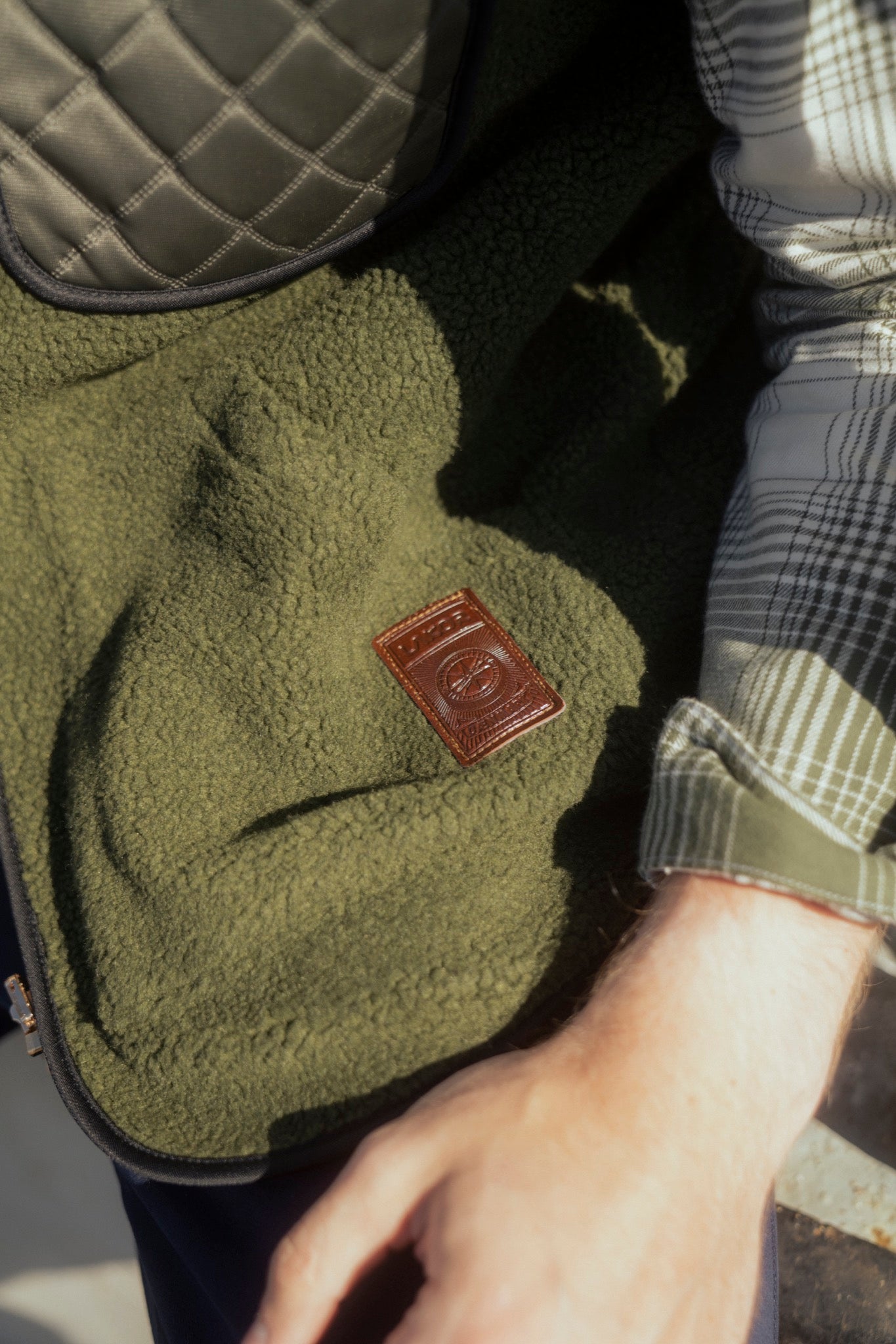 Vändbar väst (grön)