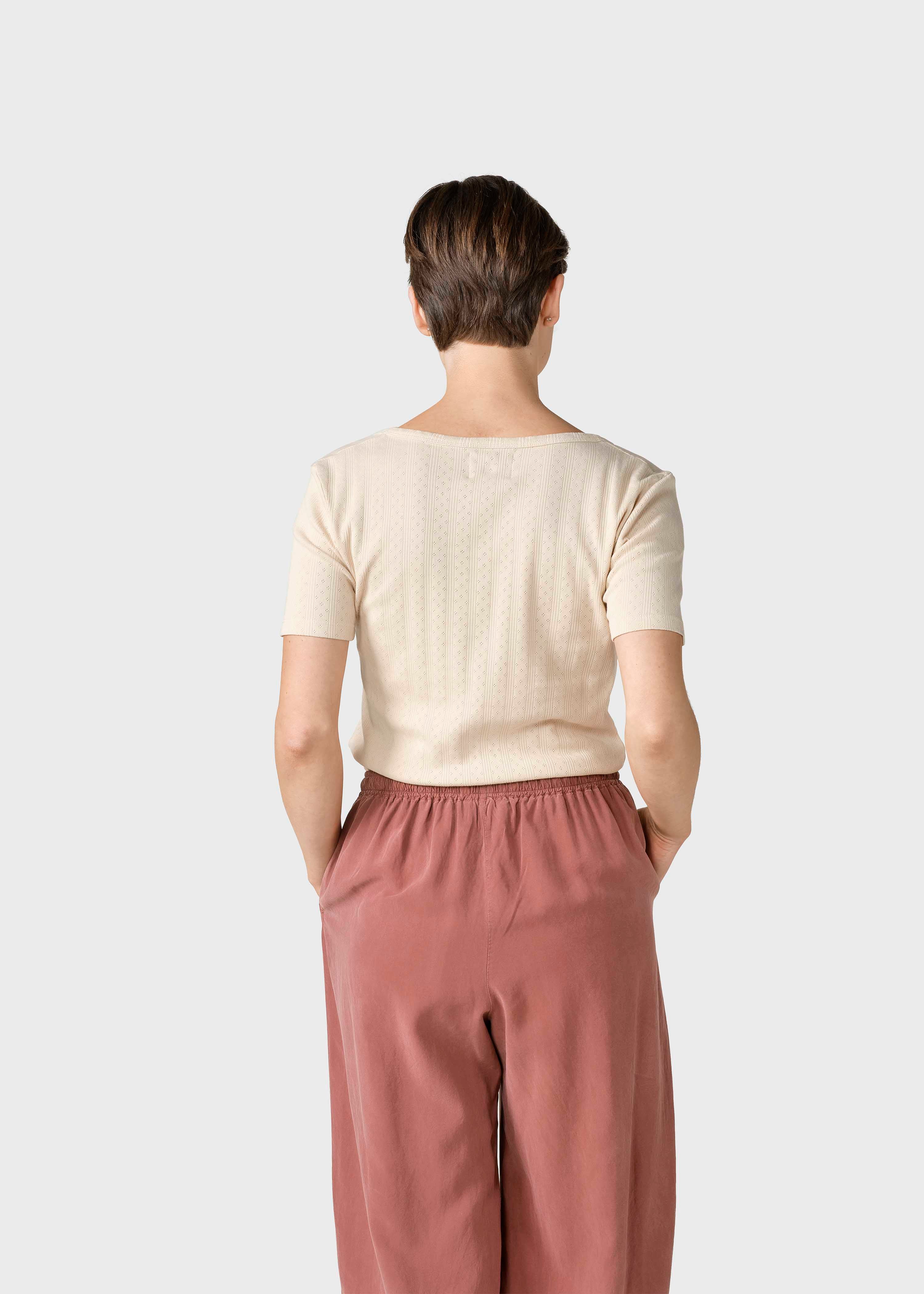 Iris Tee - Pastel Sand