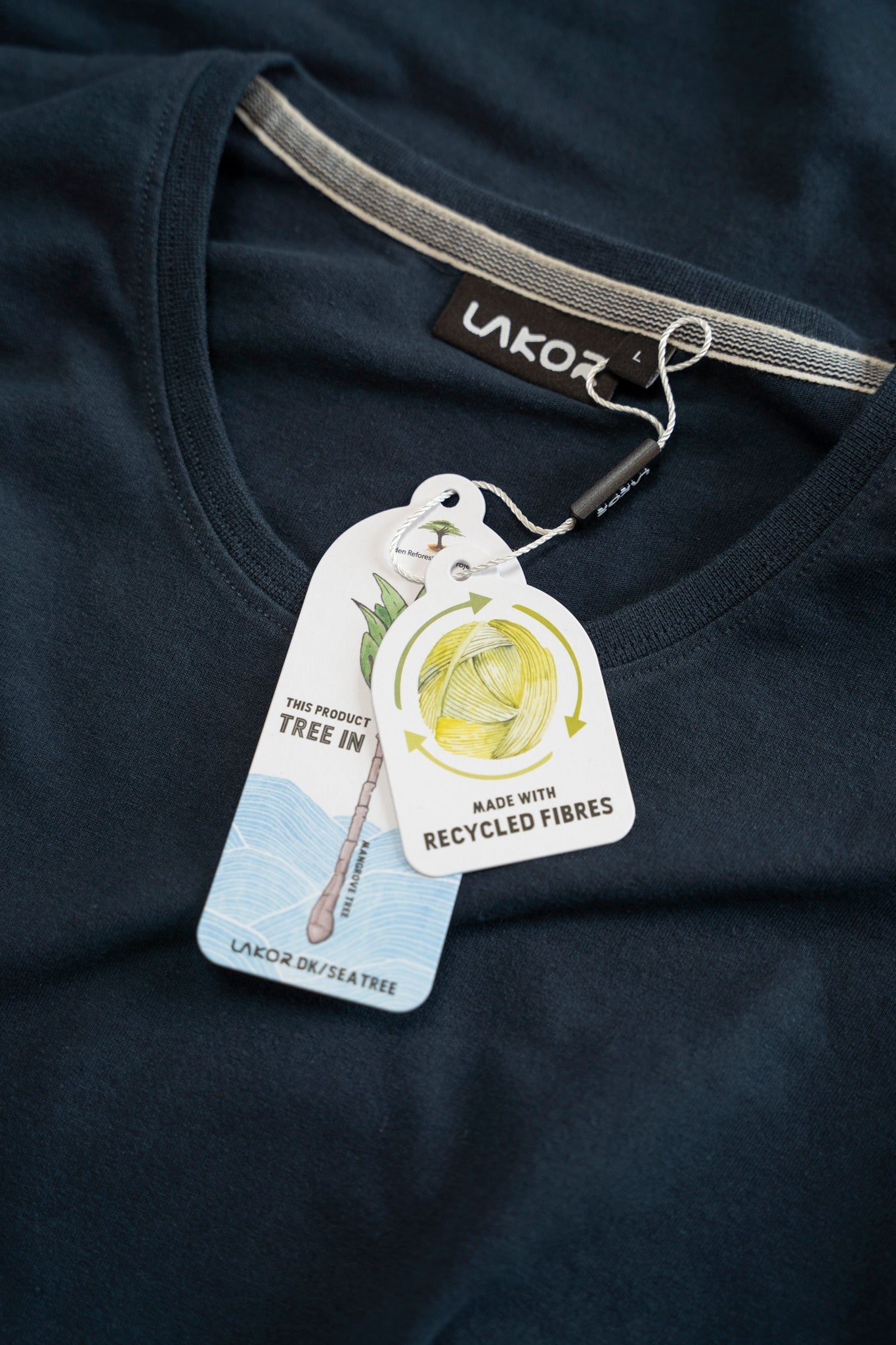 Basic T-shirt (blåbär)