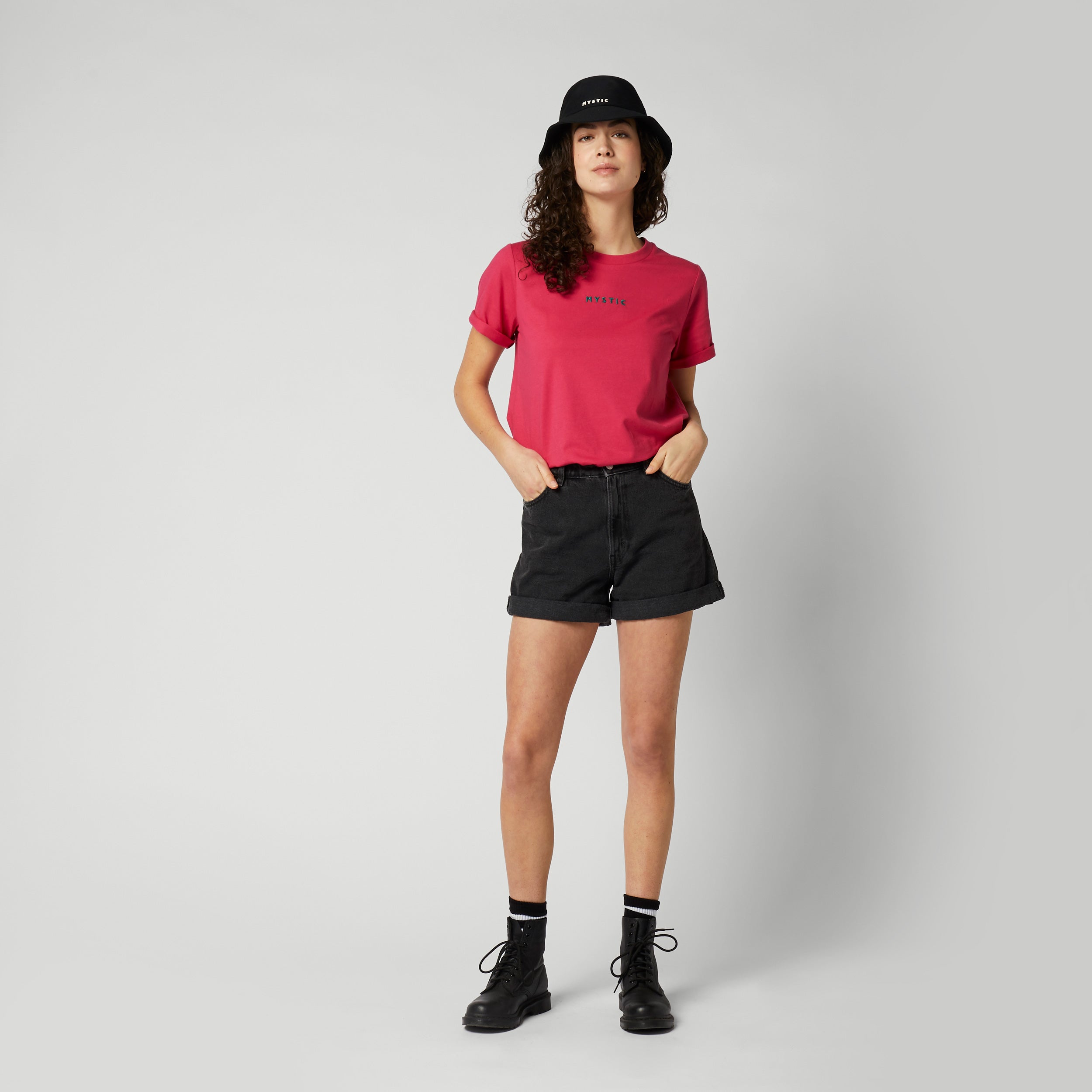 Brand Season Tee Women