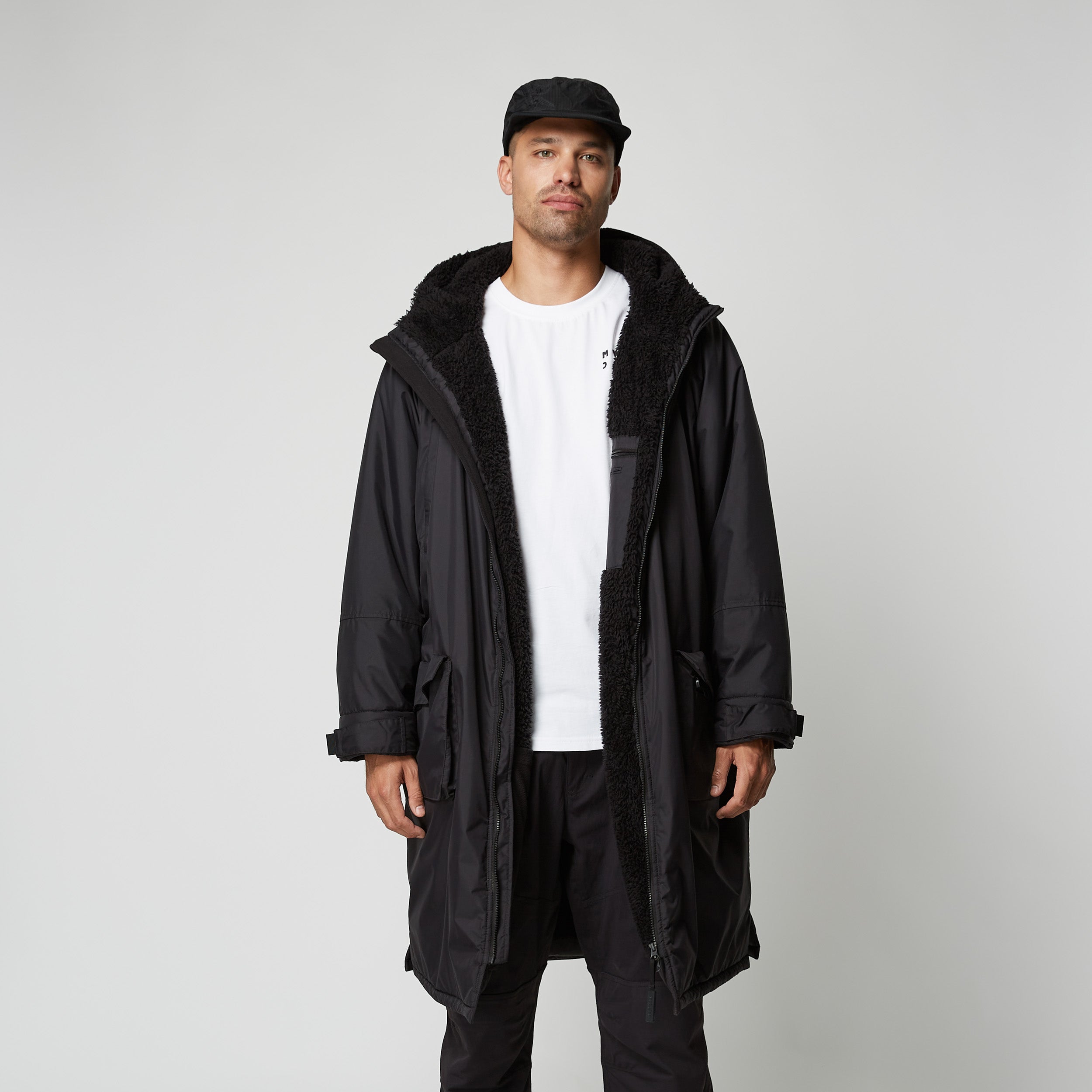 Mystic - Poncho Explore DTS - Svart