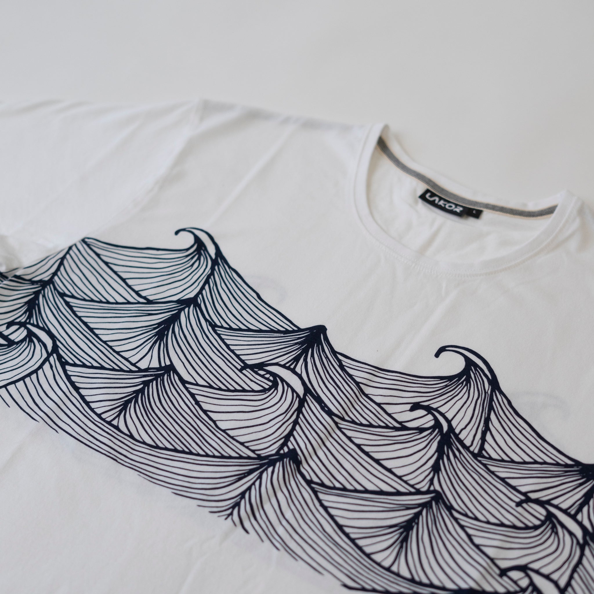 Lakor - High Sea T-shirt (vit)