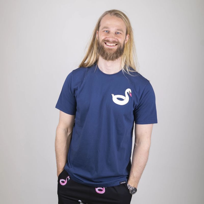 Lakor - T-shirt med svanbröst