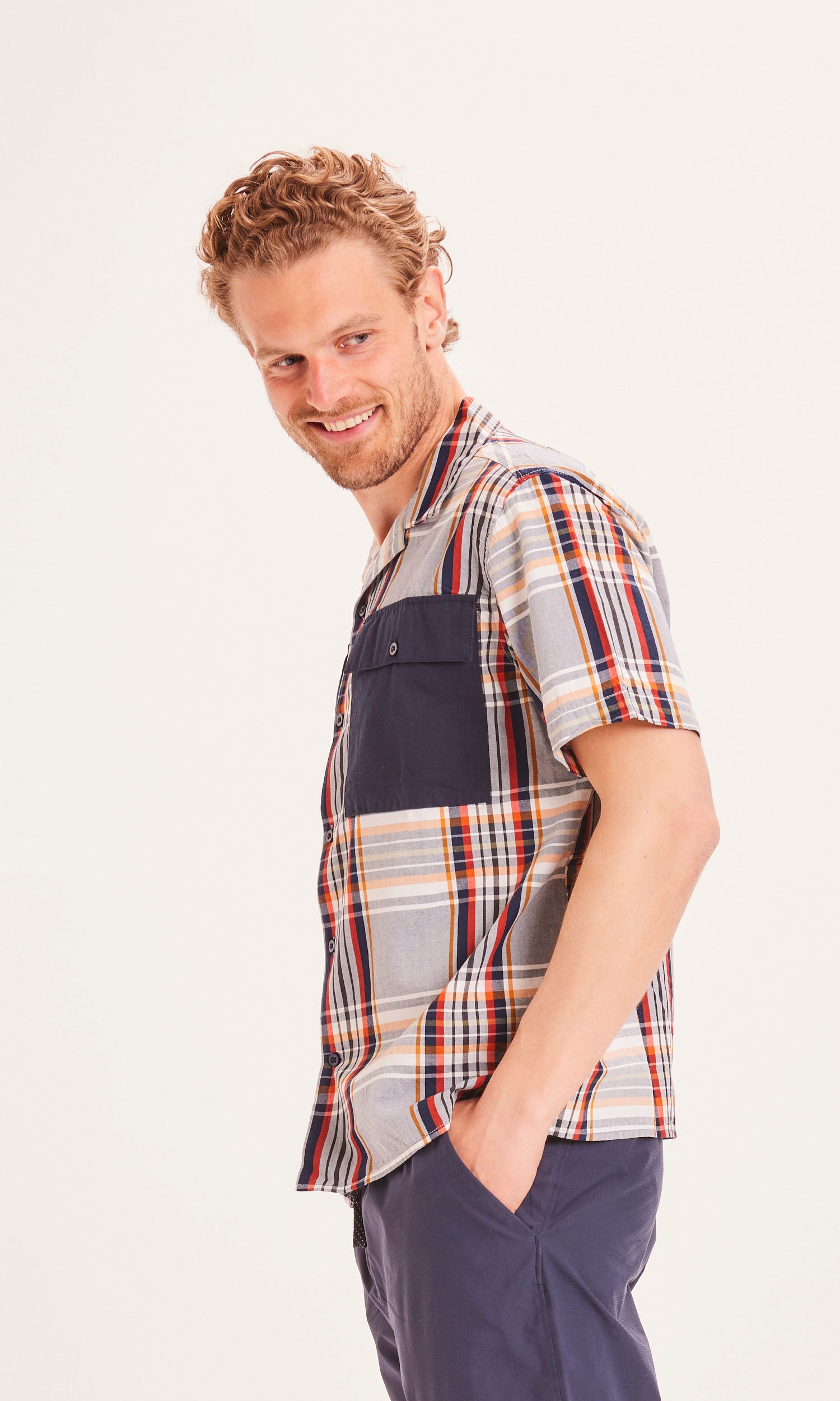 KnowledgeCotton Apparel WAVE SS big checked box fit shirt - GOTS/Vegan - Total Eclipse