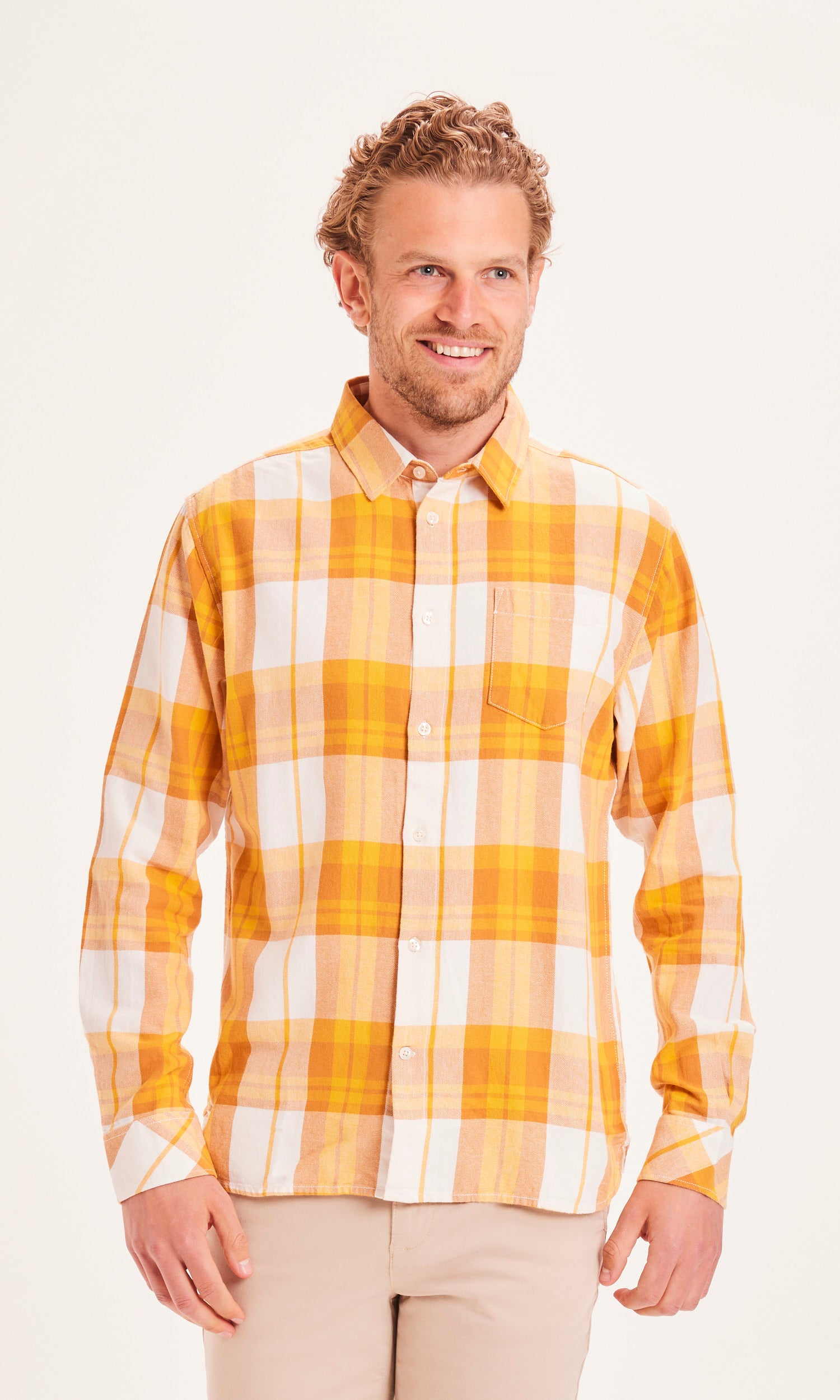 KnowledgeCotton Apparel ELDER fine twill checked relaxed fit shirt - GOTS/Vegan - Inca Gold