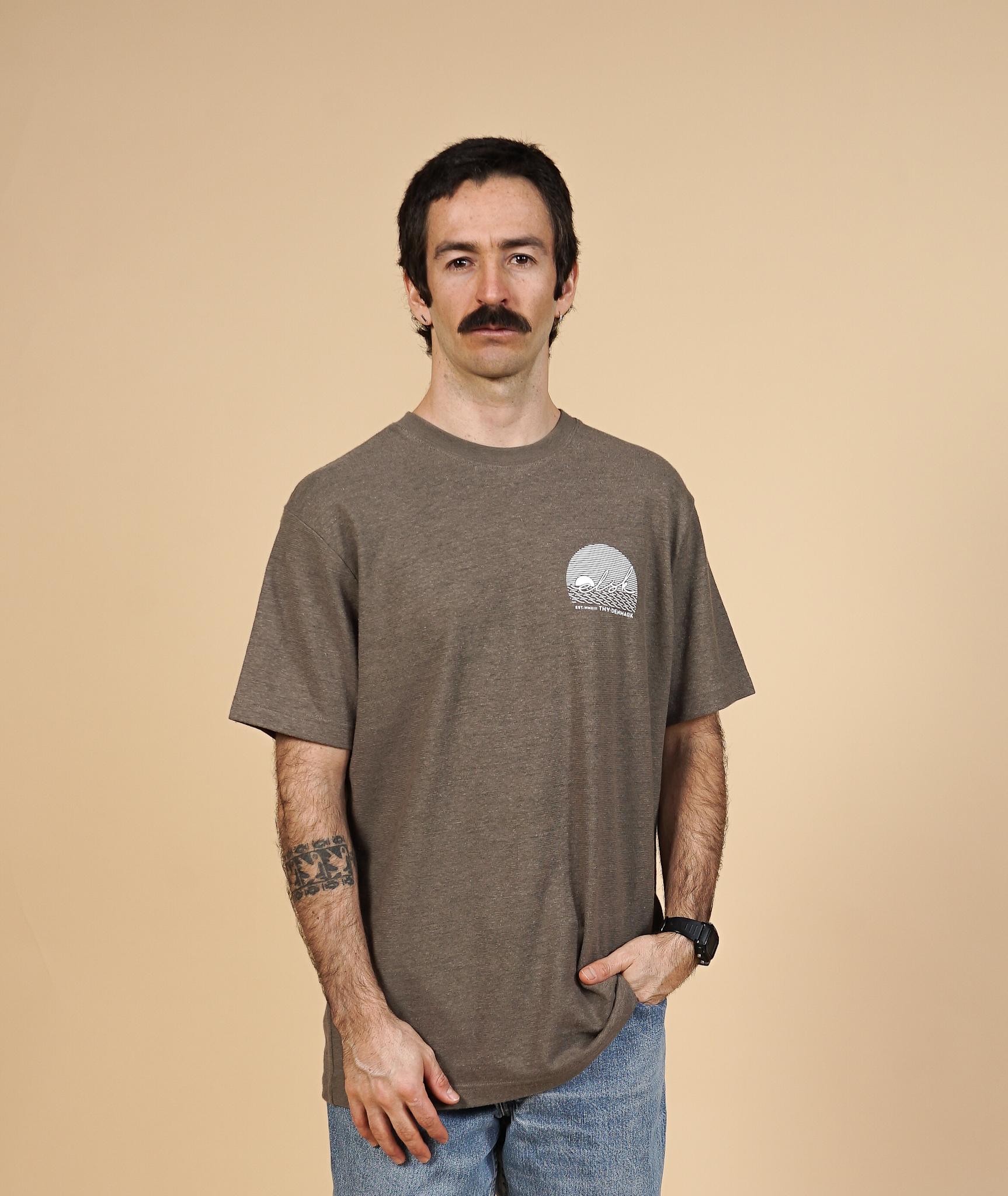 Sunsign Ch Herren Hanf T-Shirt - XL / Bescheidener Braun