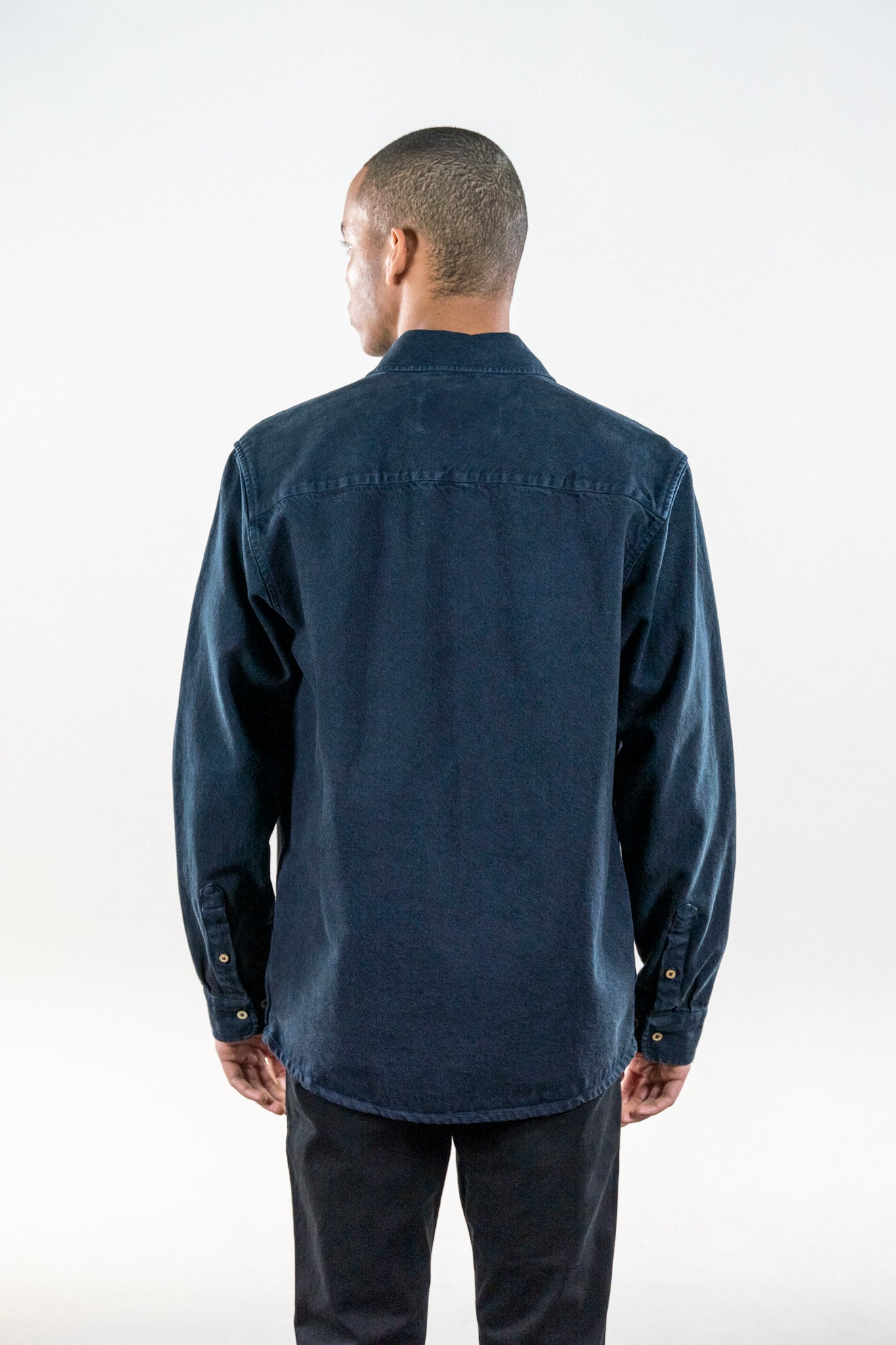 Bone Shirt (marinblå) 