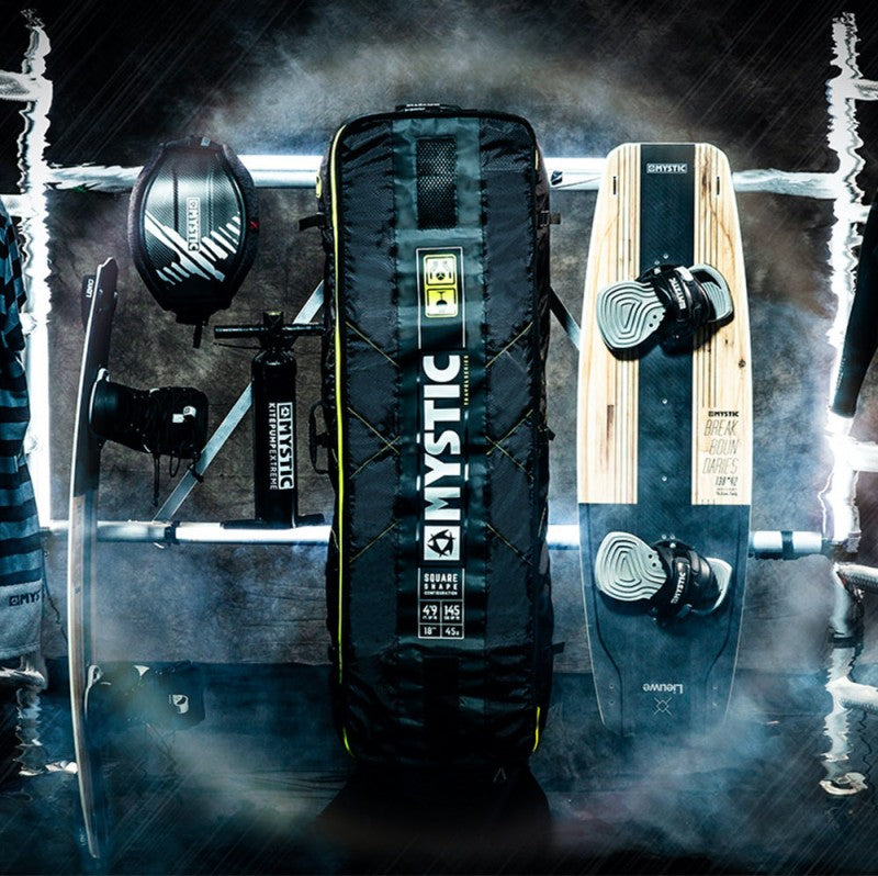 Mystic elevate lätt fyrkantig boardbag med hjul