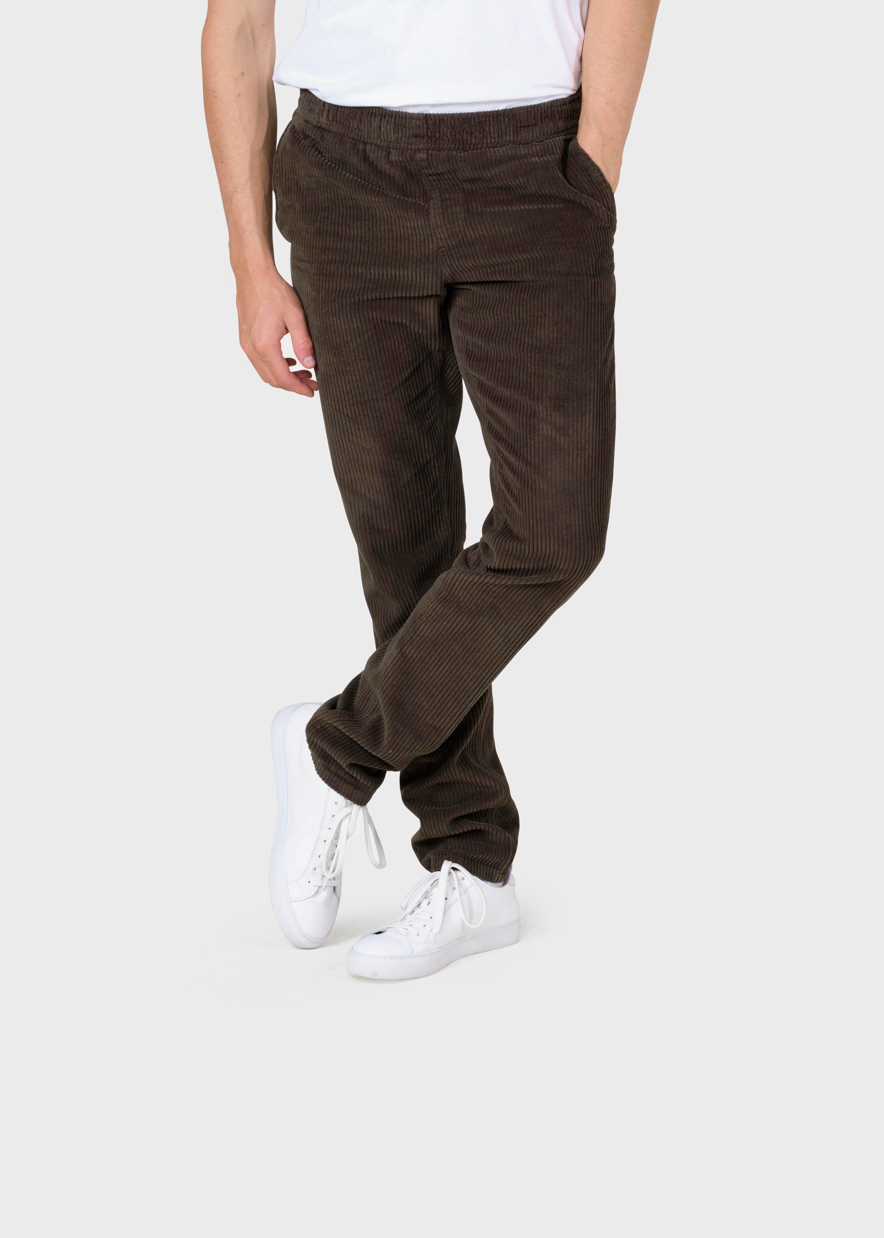 Elliot Jumbo Corduroy Chino - Olive