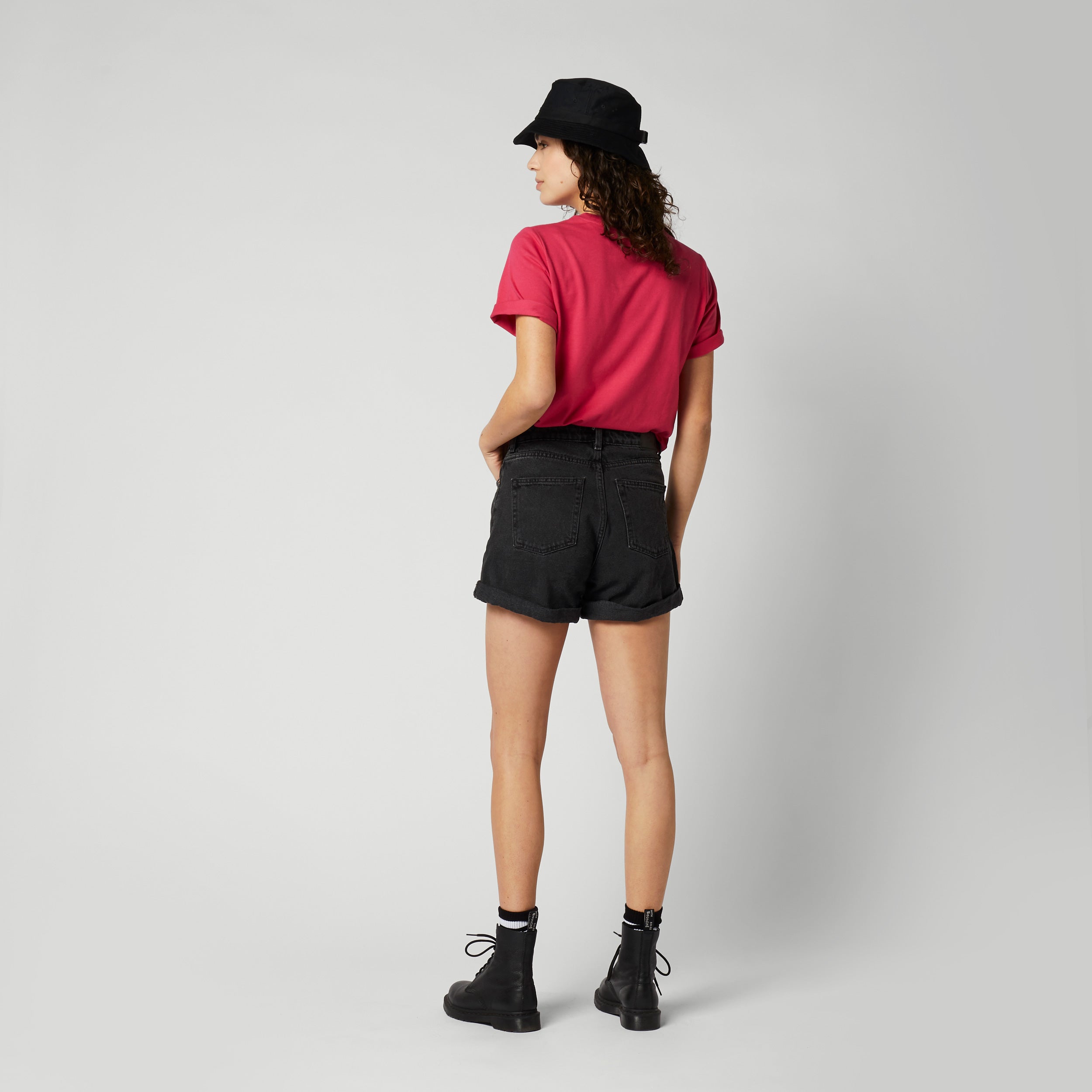 Brand Season Tee Women