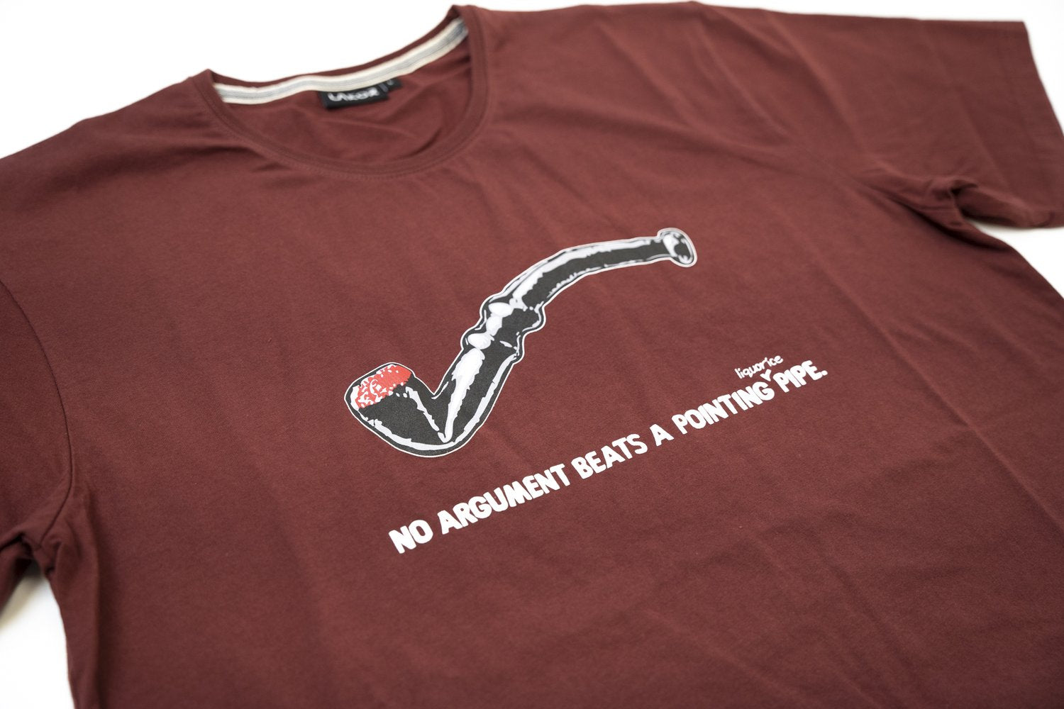 Lakor - Lakritspipa T-shirt (rödbrun) T-shirt 