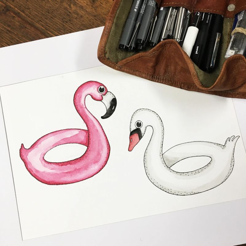 Lakor - T-shirt med svanbröst 