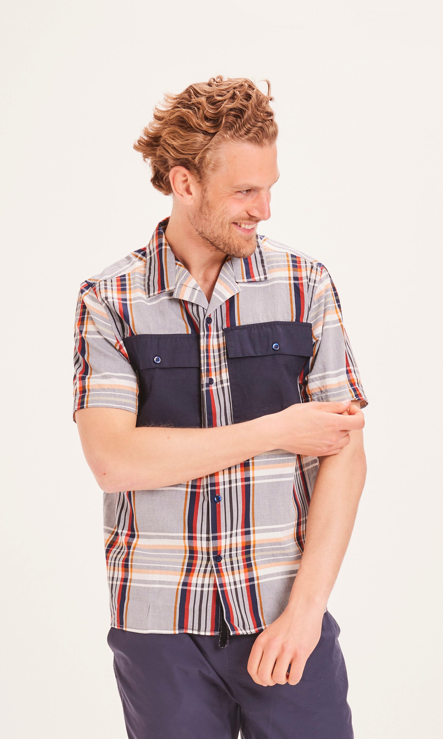 KnowledgeCotton Apparel WAVE SS big checked box fit shirt - GOTS/Vegan - Total Eclipse