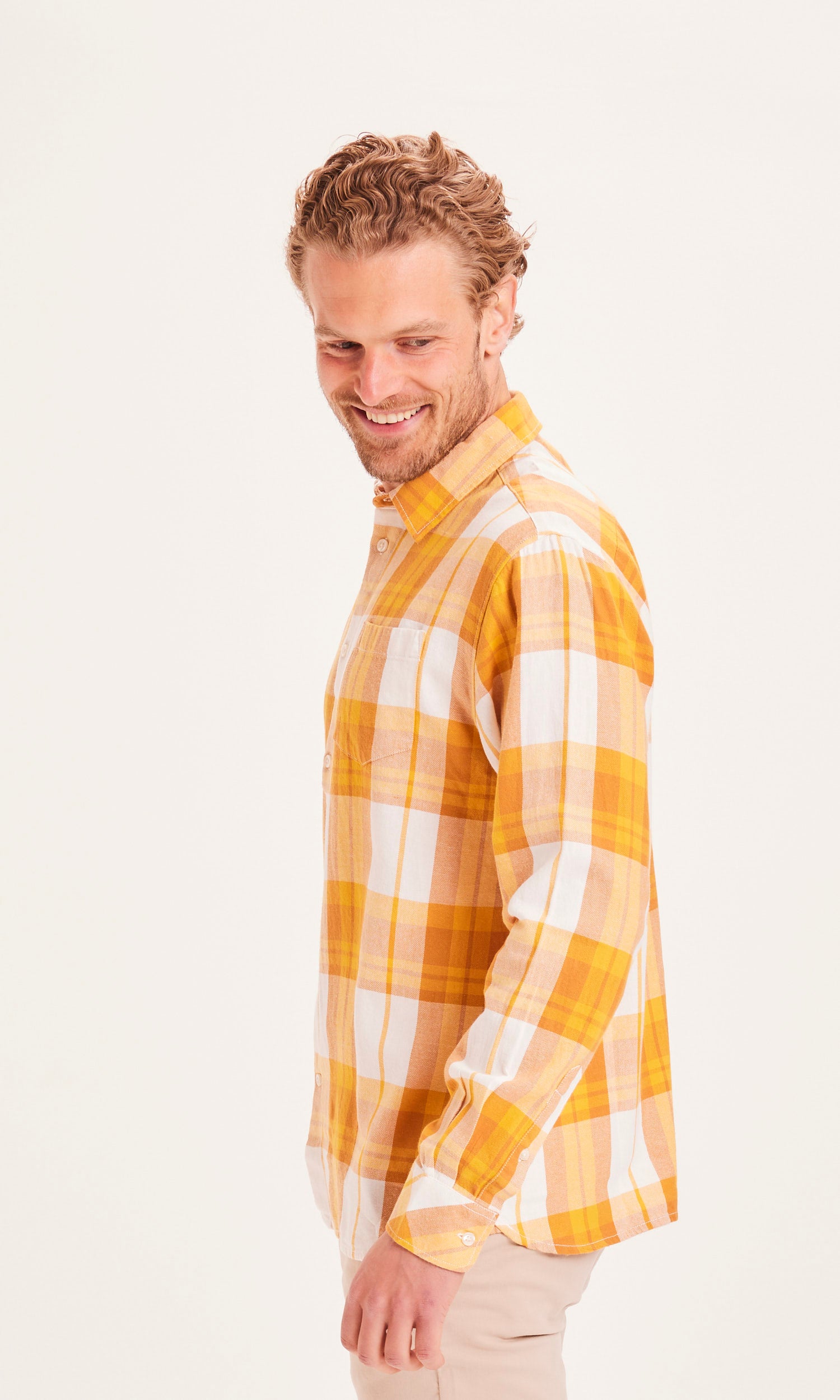 KnowledgeCotton Apparel ELDER fine twill checked relaxed fit shirt - GOTS/Vegan - Inca Gold